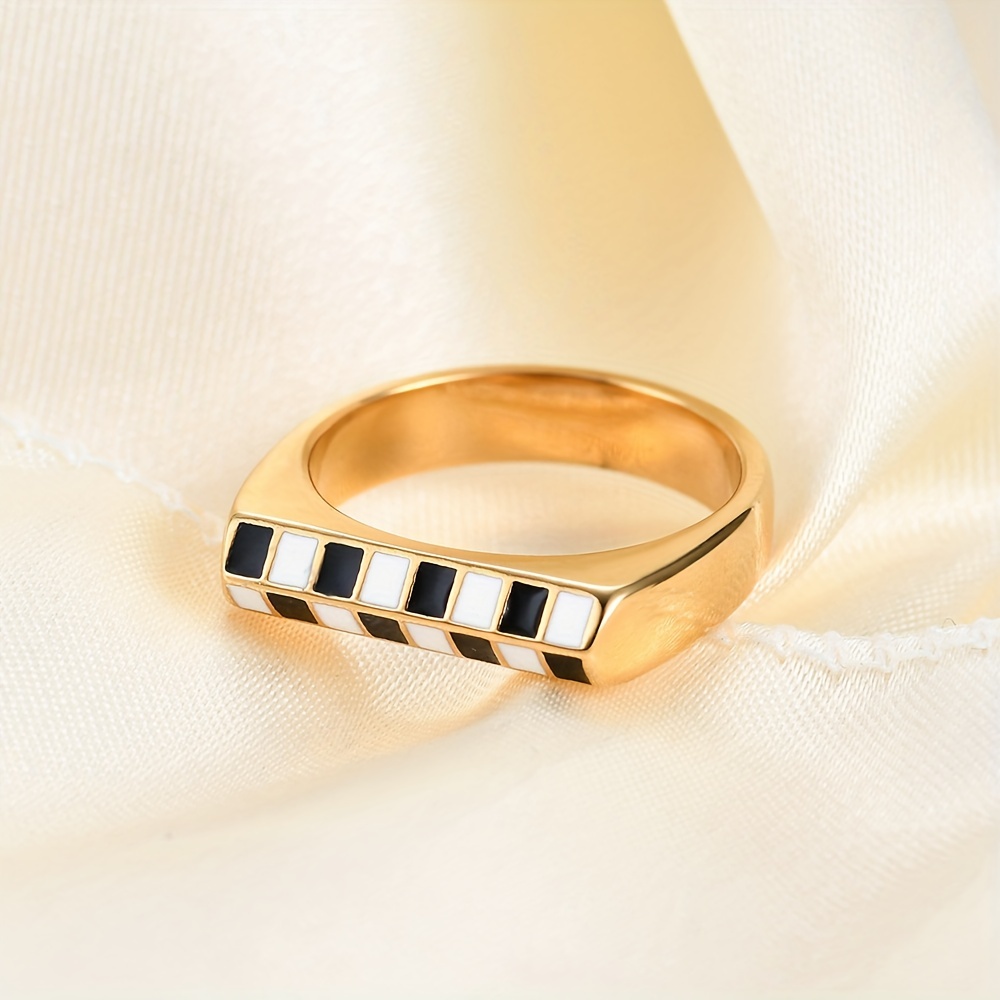 Chunky Heart Rings + Minimalist Band Ring Trendy Checkerboard