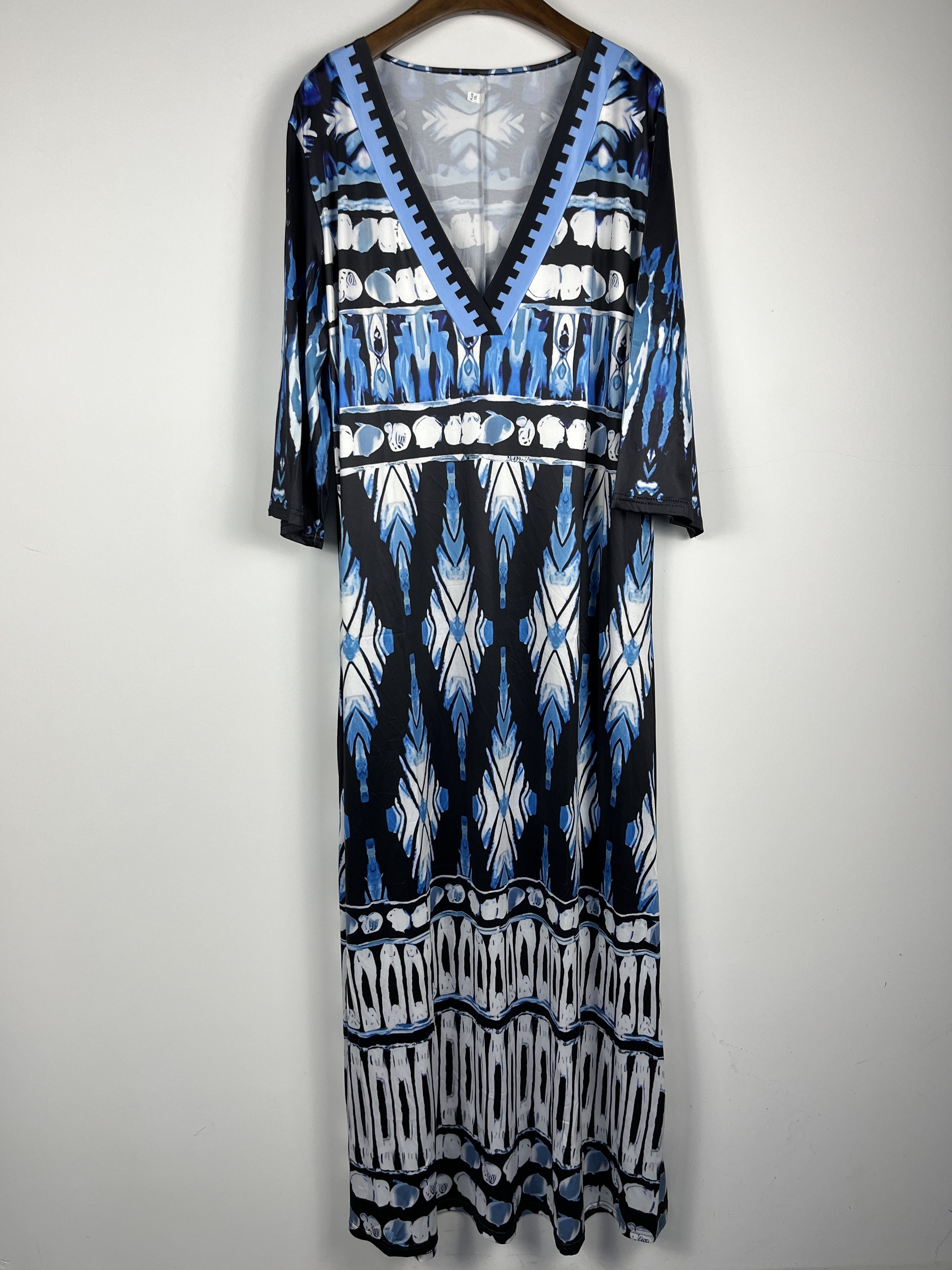 Plus Size Boho Dress, Women's Plus Graphic Print Short Sleeve V Neck Medium  Stretch Maxi Dress