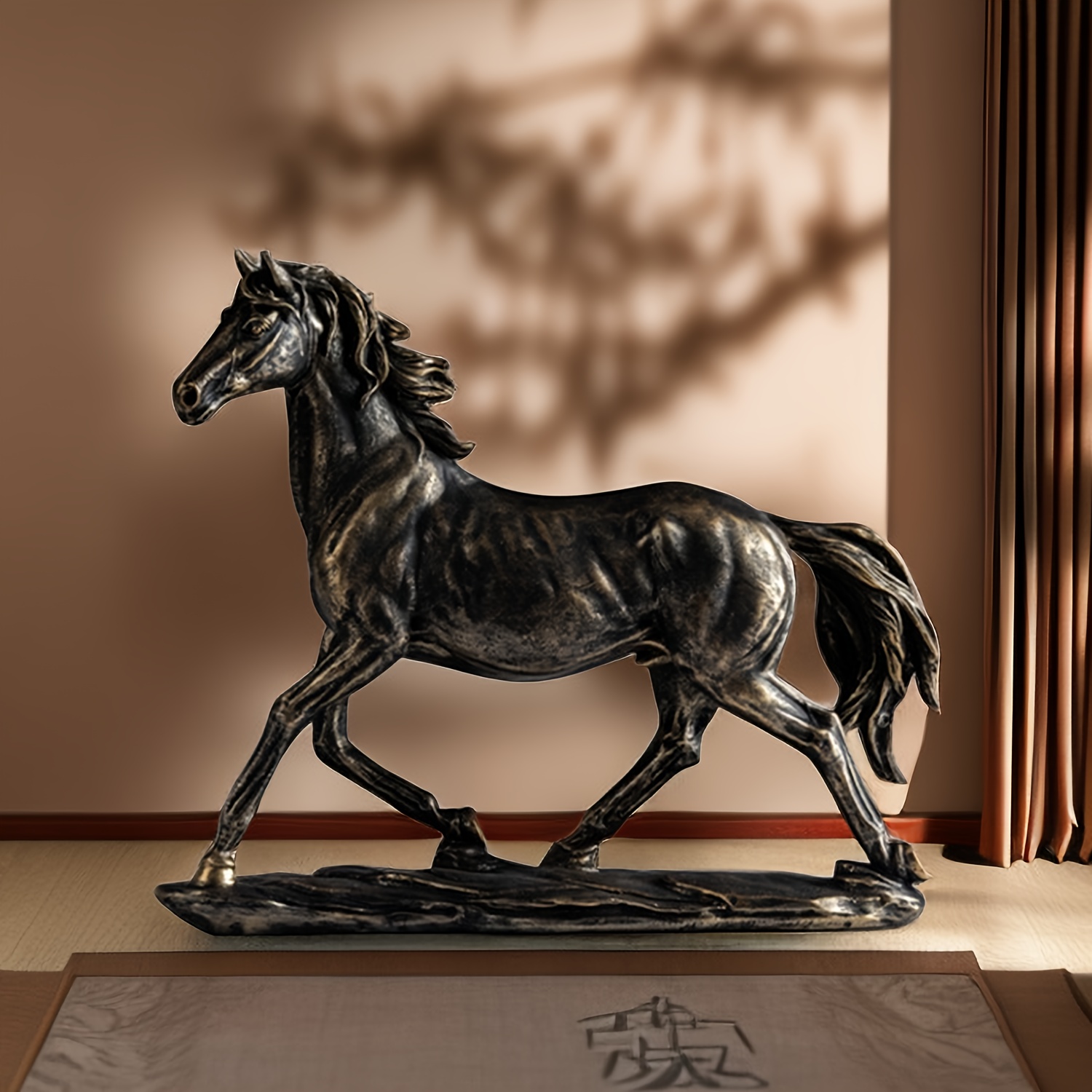 Sculpture de cheval Statue de cheval en métal moderne Cadeau d'art en métal  rustique pour la décoration intérieure extérieure de jardin de la maison