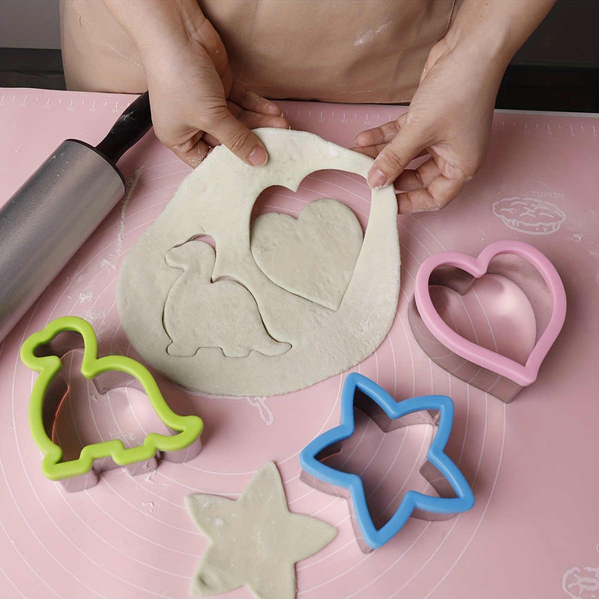 Cartoon Animals Cookie Cutters, Stainless Steel Pastry Cutter Set, Biscuit  Molds, Baking Tools, Kitchen Accessories - Temu