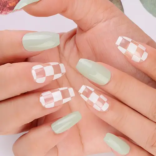 50pcs Ice Shape Aurora Nail Art Diamond Glitter Crystal