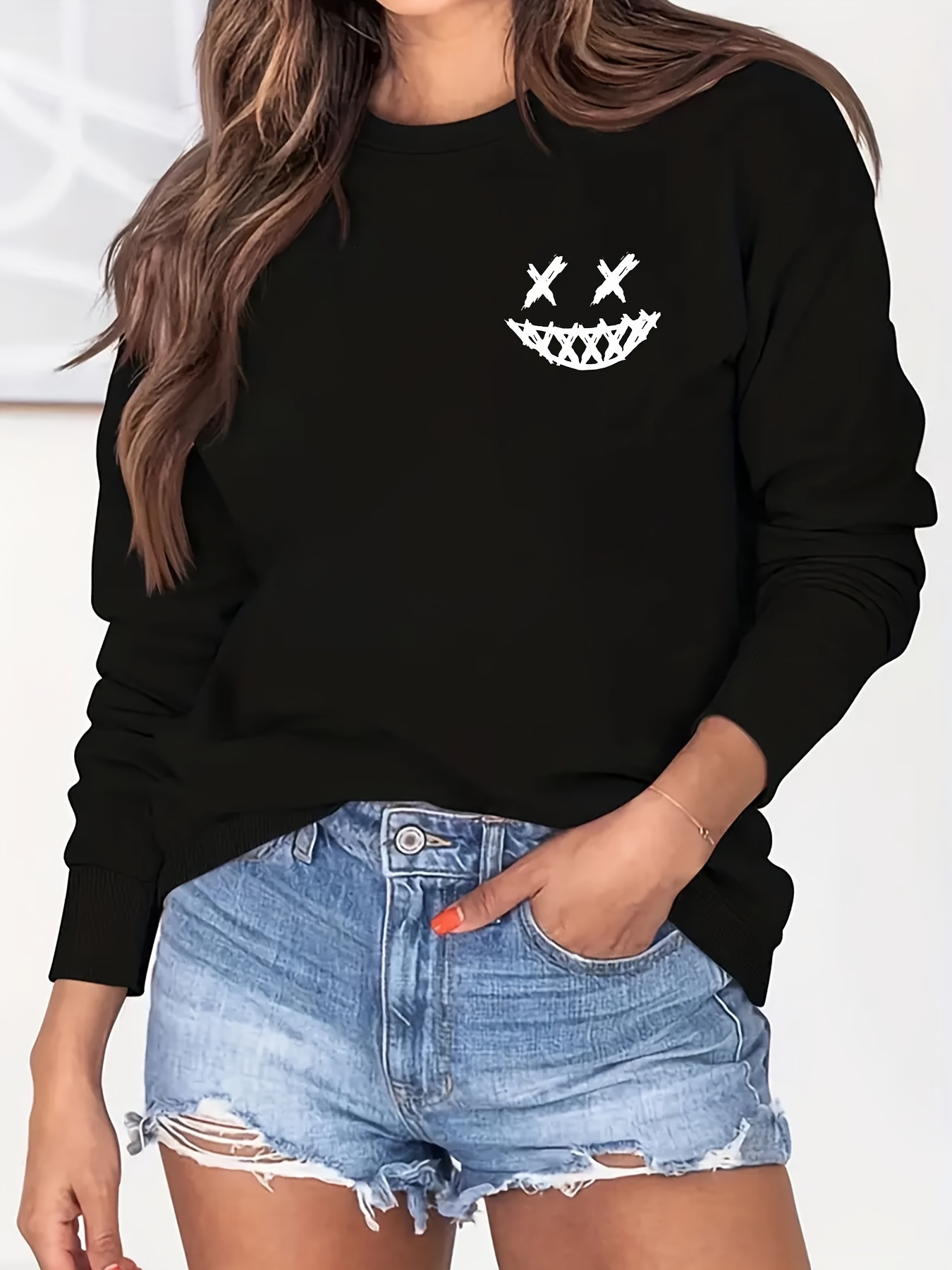 Color block smile face printed deals round neck long sleeve hoodie