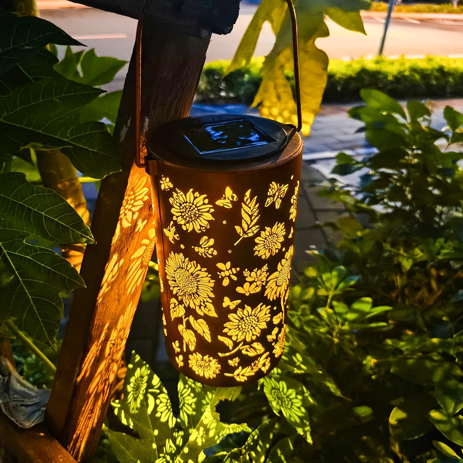

Waterproof Solar Sunflower Lantern - Led Outdoor Hanging Light For Garden, Patio, Lawn & Pathway Decor, Golden Metal Solar Garden Decor Solar Lights Outdoor Waterproof