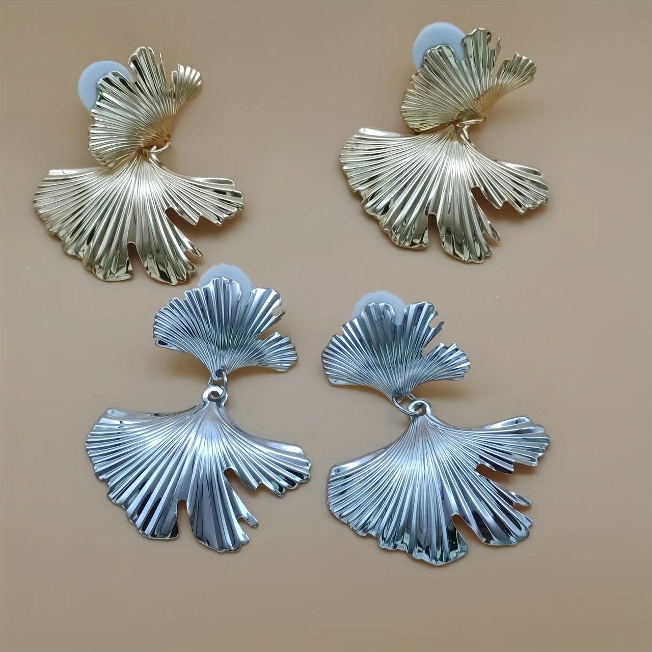 Boho Metal Ginkgo Leaf Earrings Unisex Exaggerated