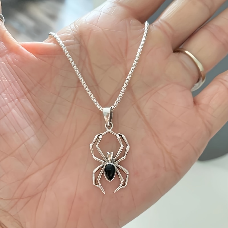 

Collier Pendentif Araignée Gothique À La Mode, Bijoux Punk Pour Hommes À Porter Au Quotidien, Décoration D'