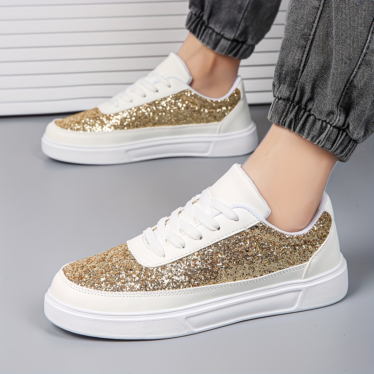 *'* Glitter Sequin Sneakers Stylish Casual Skate Shoes with Golden  Sparkle, Lightweight Breathable for Fall Parties, Festival