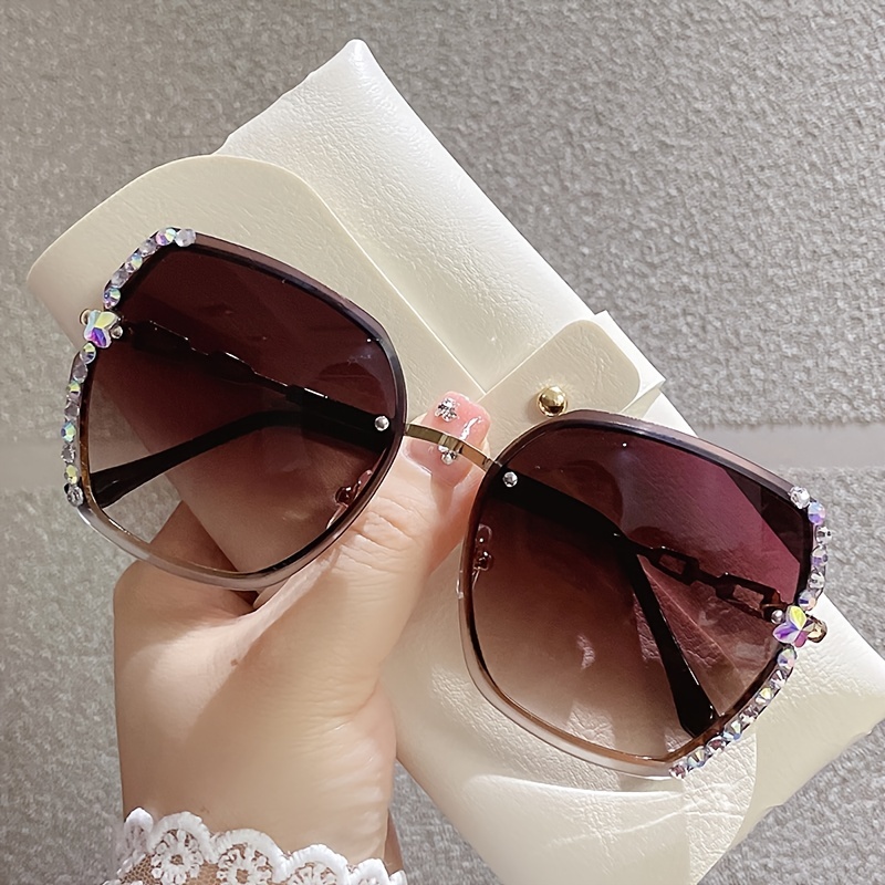 Cat Eye Fashion Sunglasses For Women Men Mirror Lens Chain Charm Glasses  For Summer Beach Party, Uv400 - Temu New Zealand