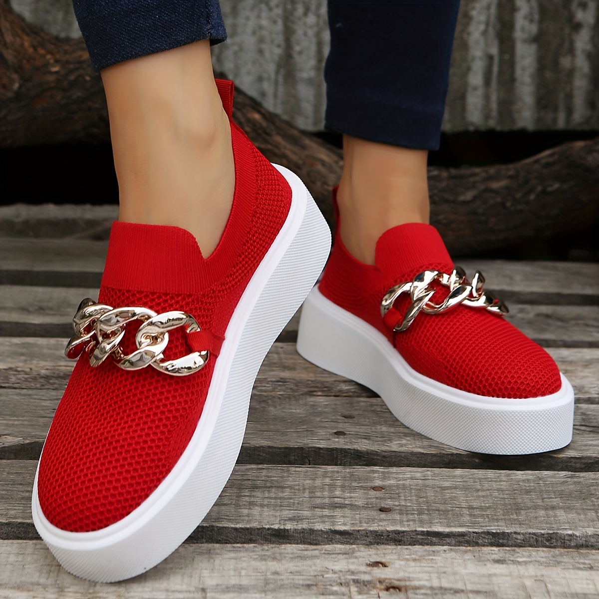 Red hot sale platform sneaker