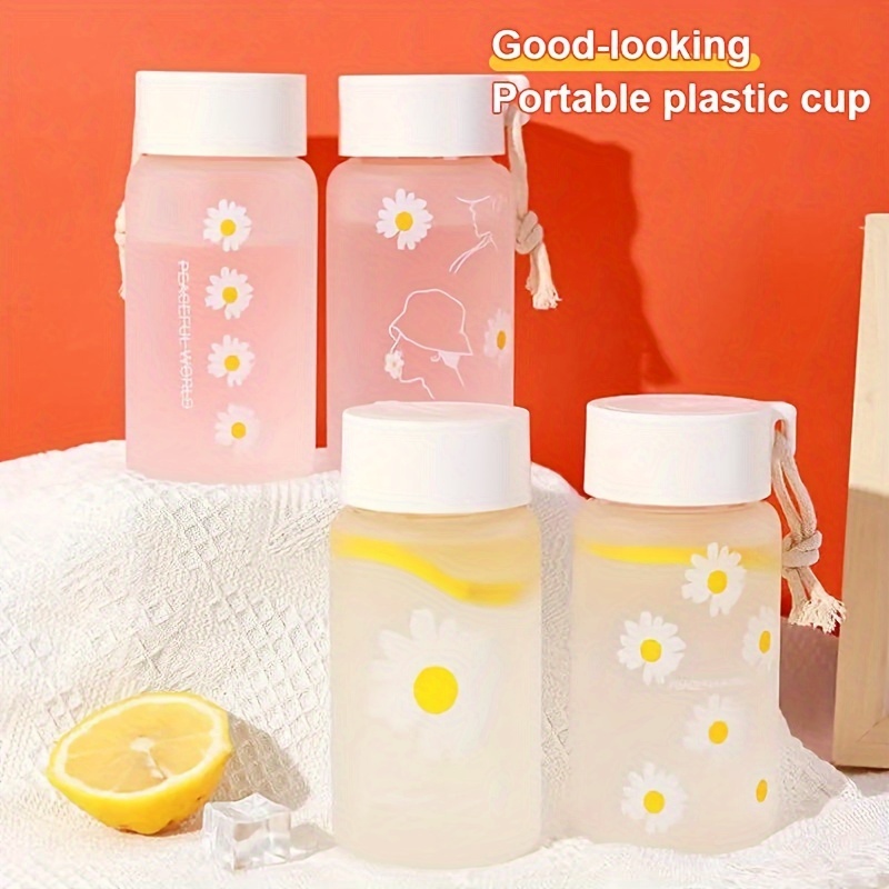 480ml Small Daisy Transparent Plastic Water Bottles BPA Free Creative  Frosted Water Bottle With Portable Rope Travel Tea Cup