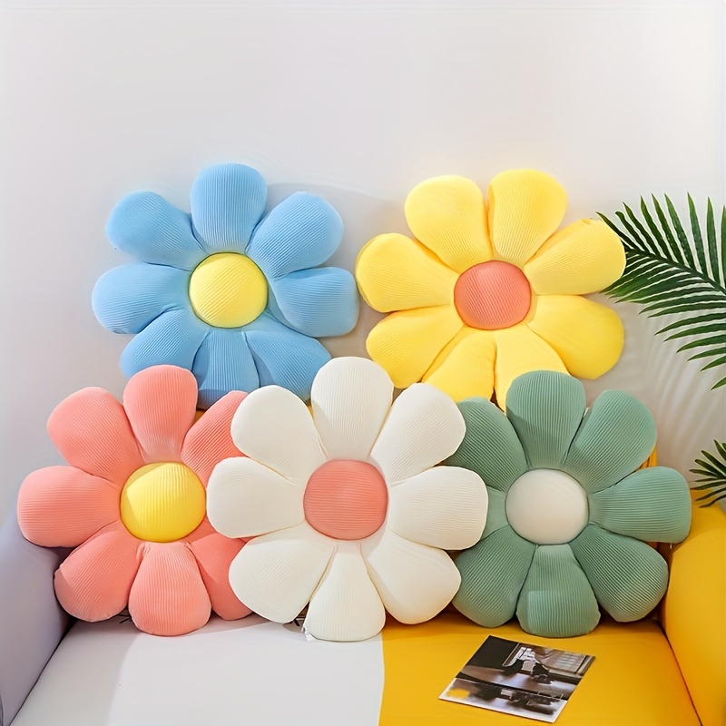 Super Soft Small Daisy Cushion Comfortable Plush Cushion - Temu