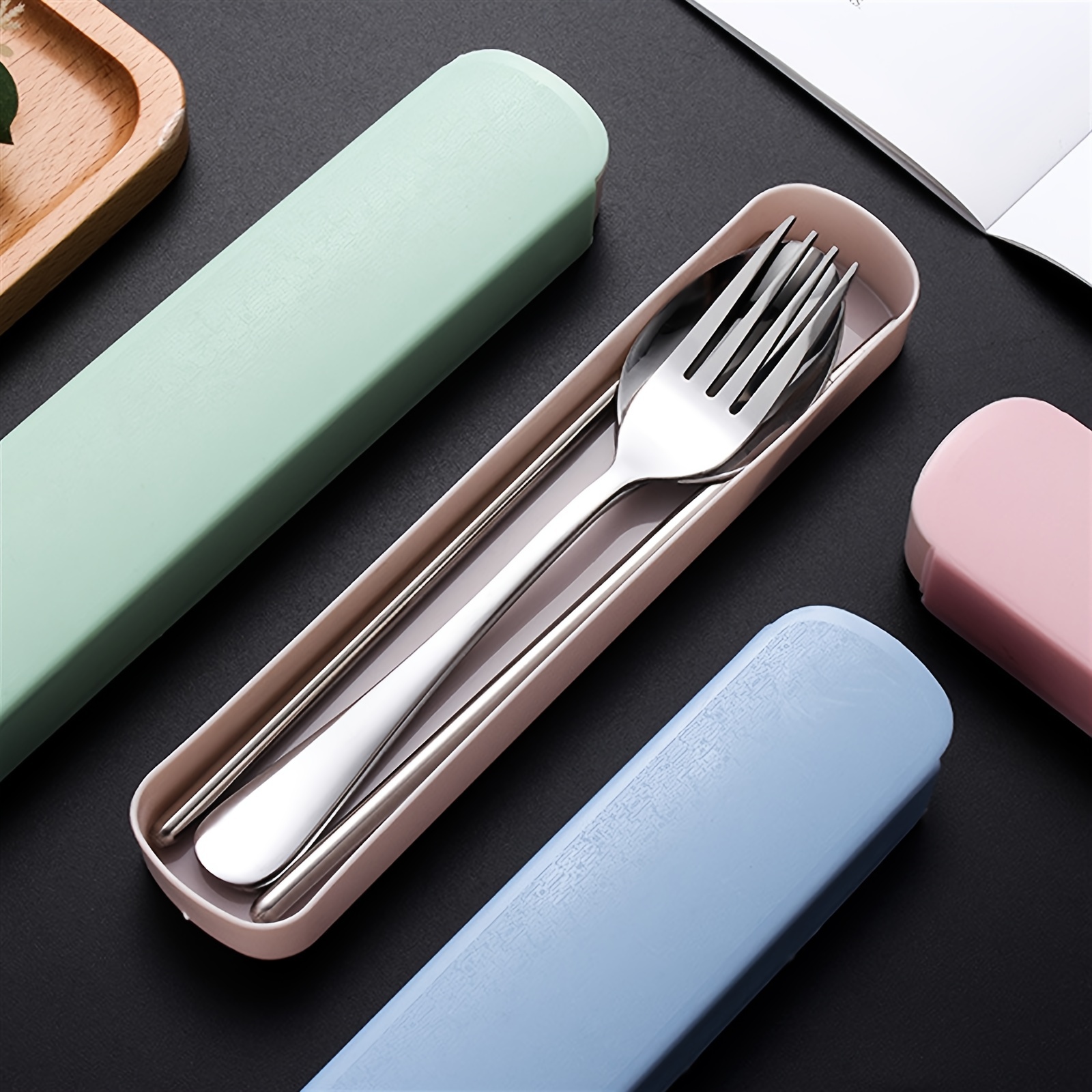 7 Travel Cutlery Sets (for eating on the go!)