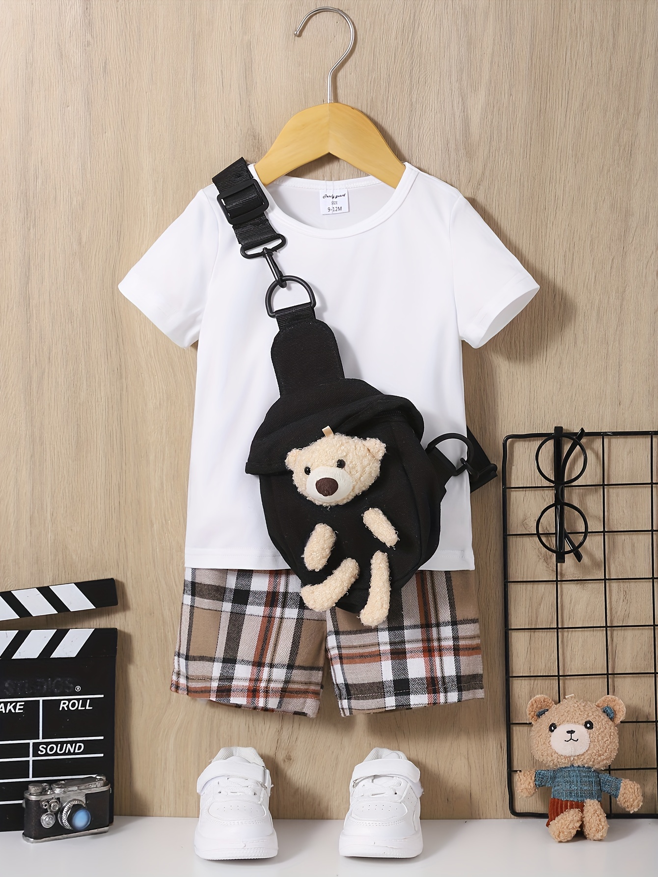 Boys Bear Graphic Casual Outfit Round Neck T-shirt & Plaid Shorts Kids  Summer Clothes Sets - Temu Japan