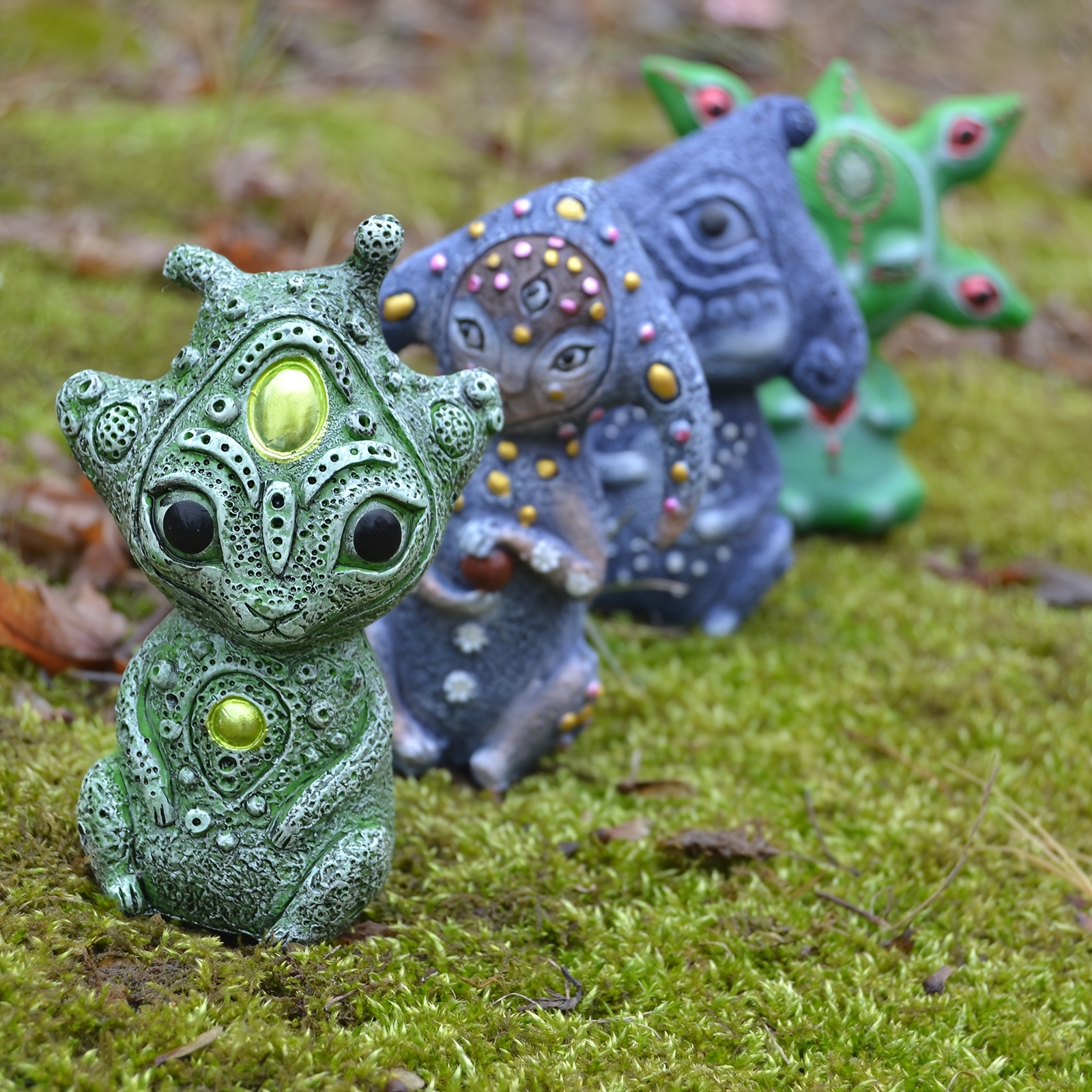 1pc Alien Creature Fantasy World Resin Decoration Ornaments Garden ...