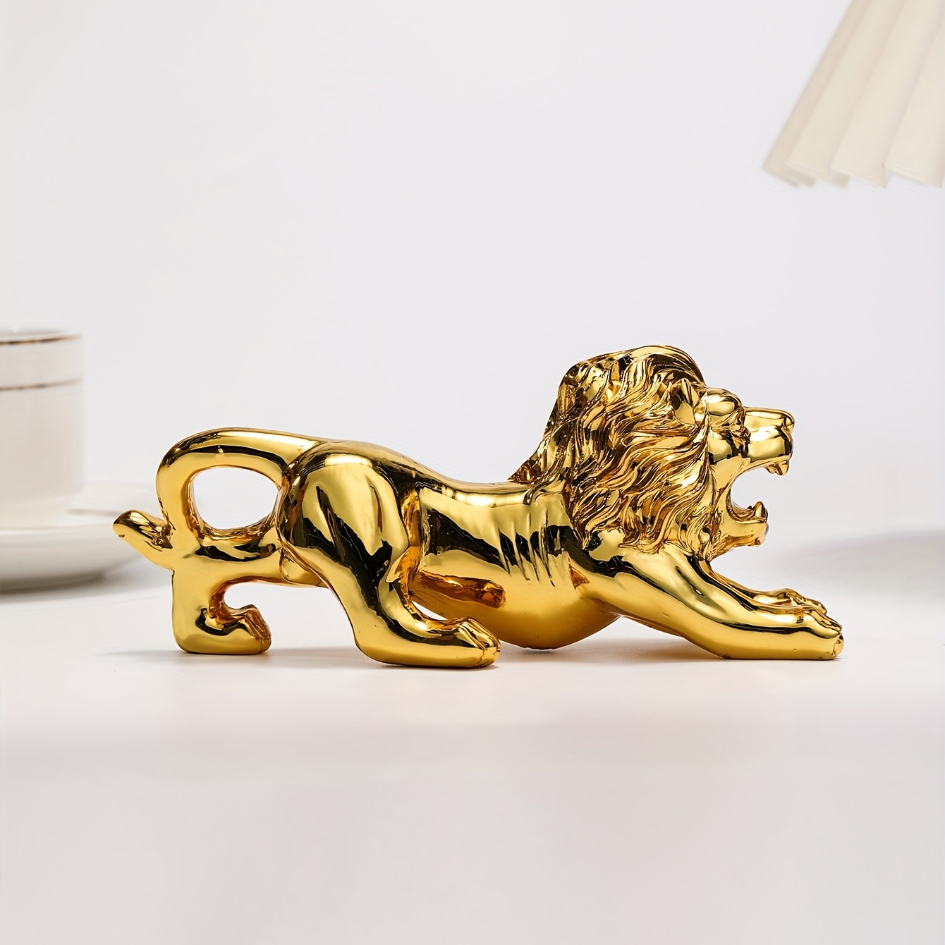 Resin Cheetah Figurine, Leopard Art Crafts Sculpture for Home Living Room  shelf of table Decor , L