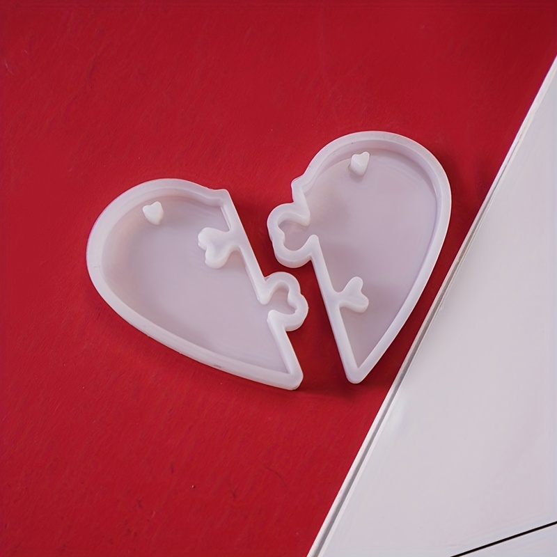 Silicone 3D Love Heart Mold Silicone Mould Heart Soap Mold for  DIY Handmade Crafts Silicone Heart Pendant Mold for Resin Resin Molds  Letters Keychain : Everything Else