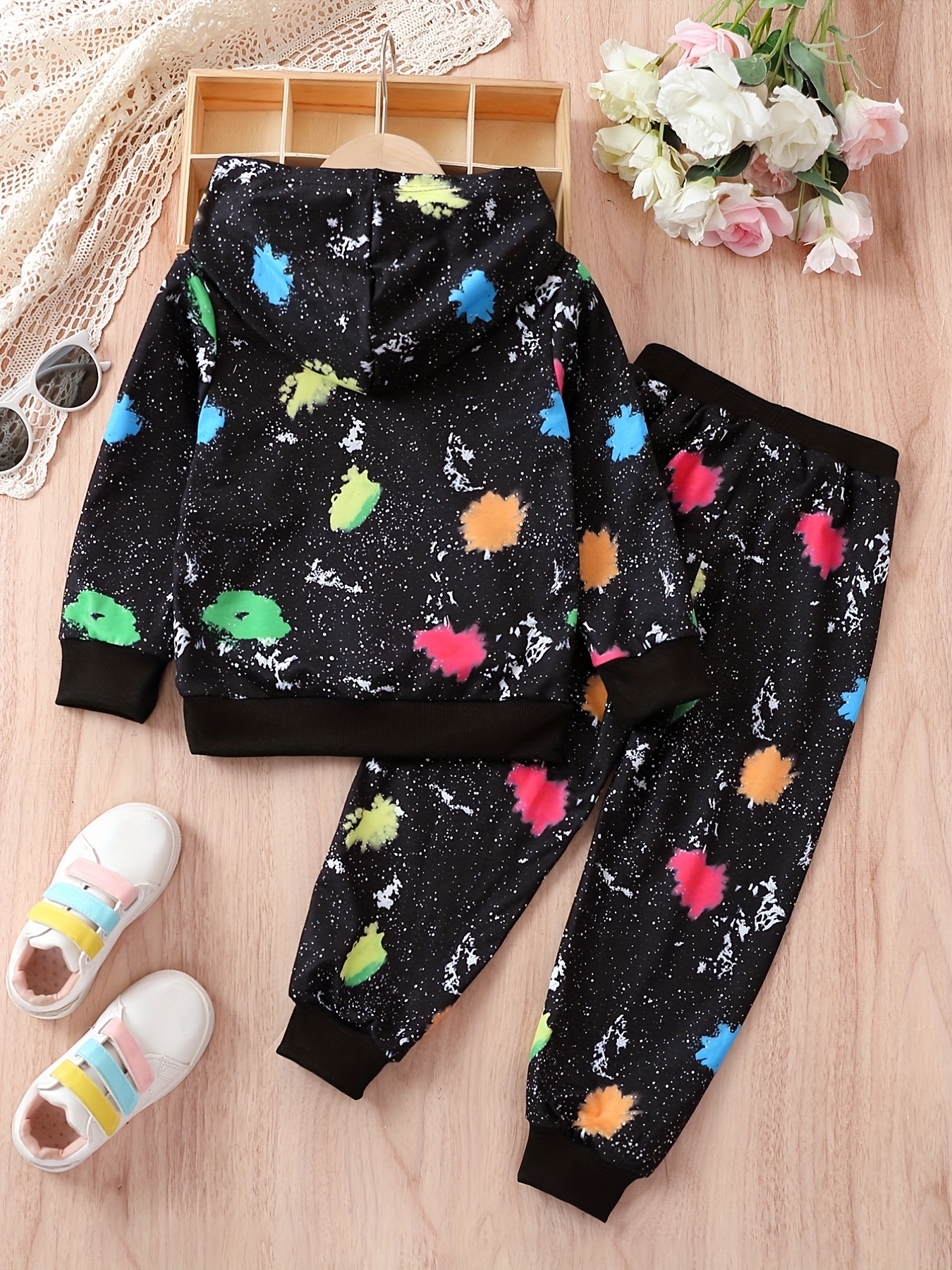 Girl's Paint Splash Pattern Outfit 2pcs, Portrait Print Hoodie & Sweatpants, Sports Pants Set, Kid's Clothes for Spring Fall,Temu