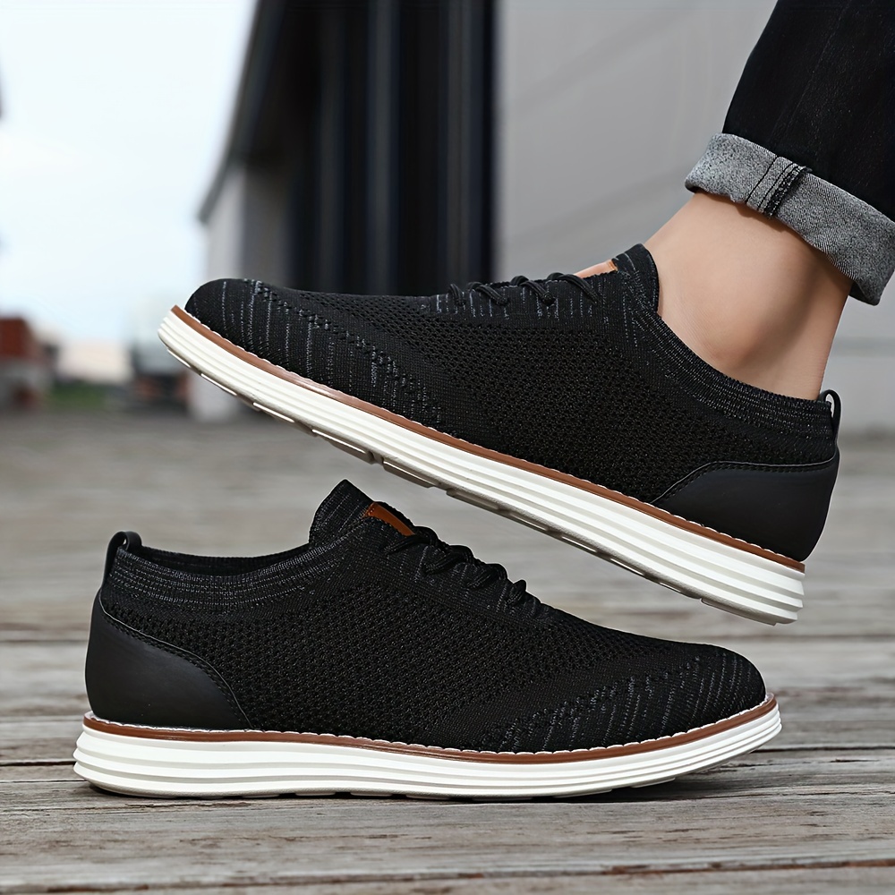 Men's Lightweight Sneakers - Athletic Shoes - Breathable Lace-ups