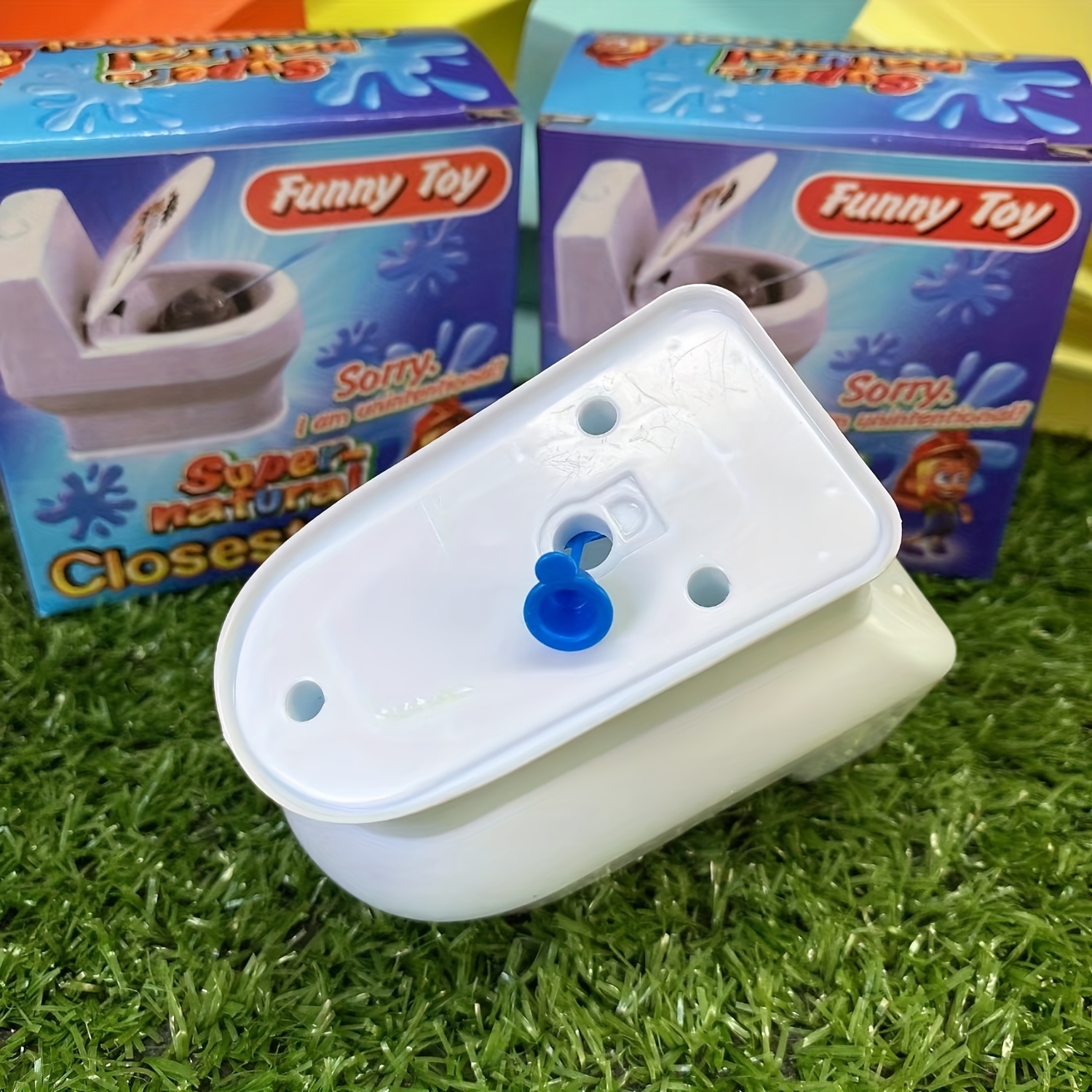 April Fools Toys Funny Water Squirting Prank Toy - Squirt Toilet - Poop  Spray Prank Toy - Simulation Toilet Toy (white)