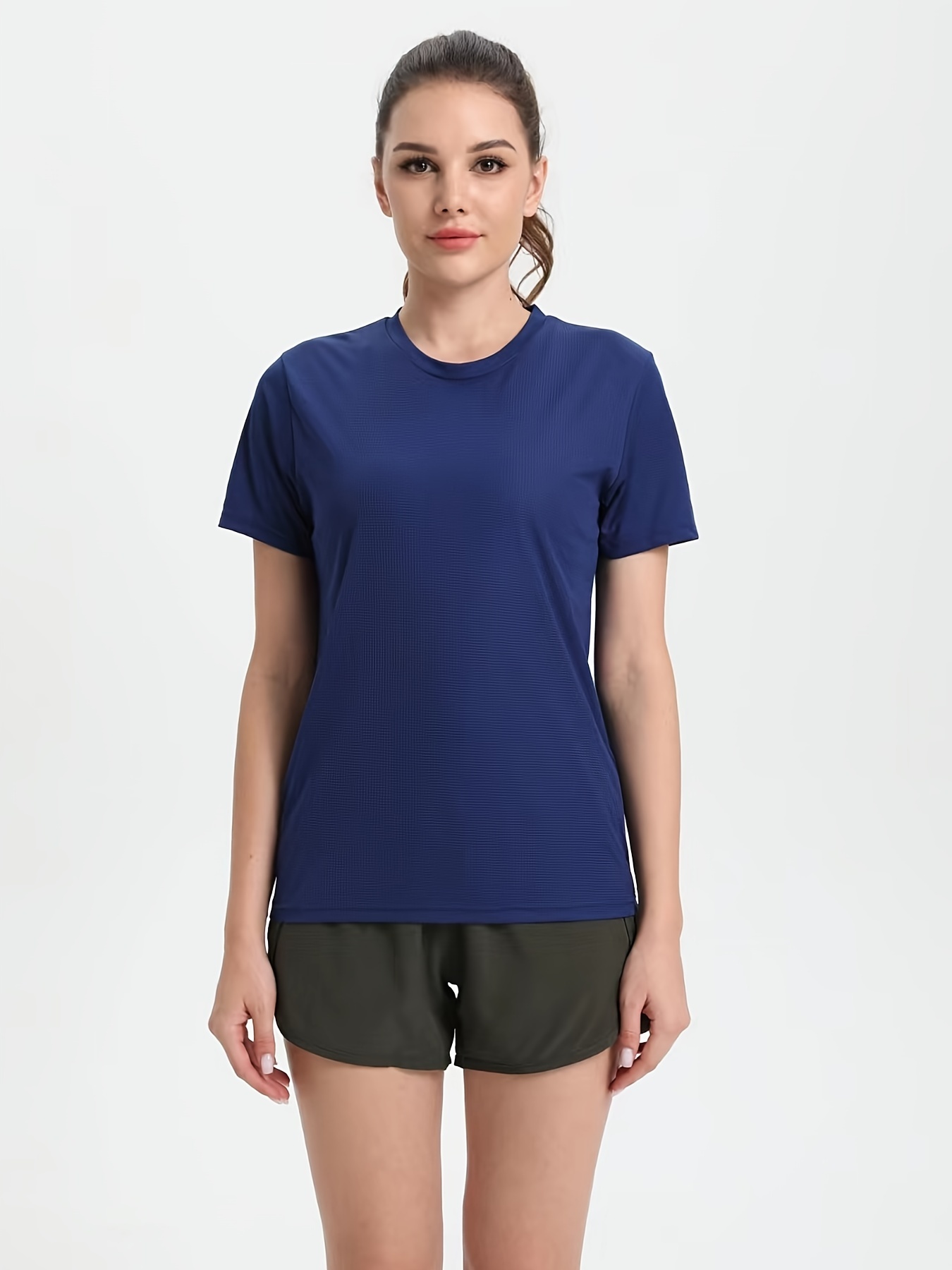 Camiseta deportiva de secado rápido y silueta semiajustada para mujer