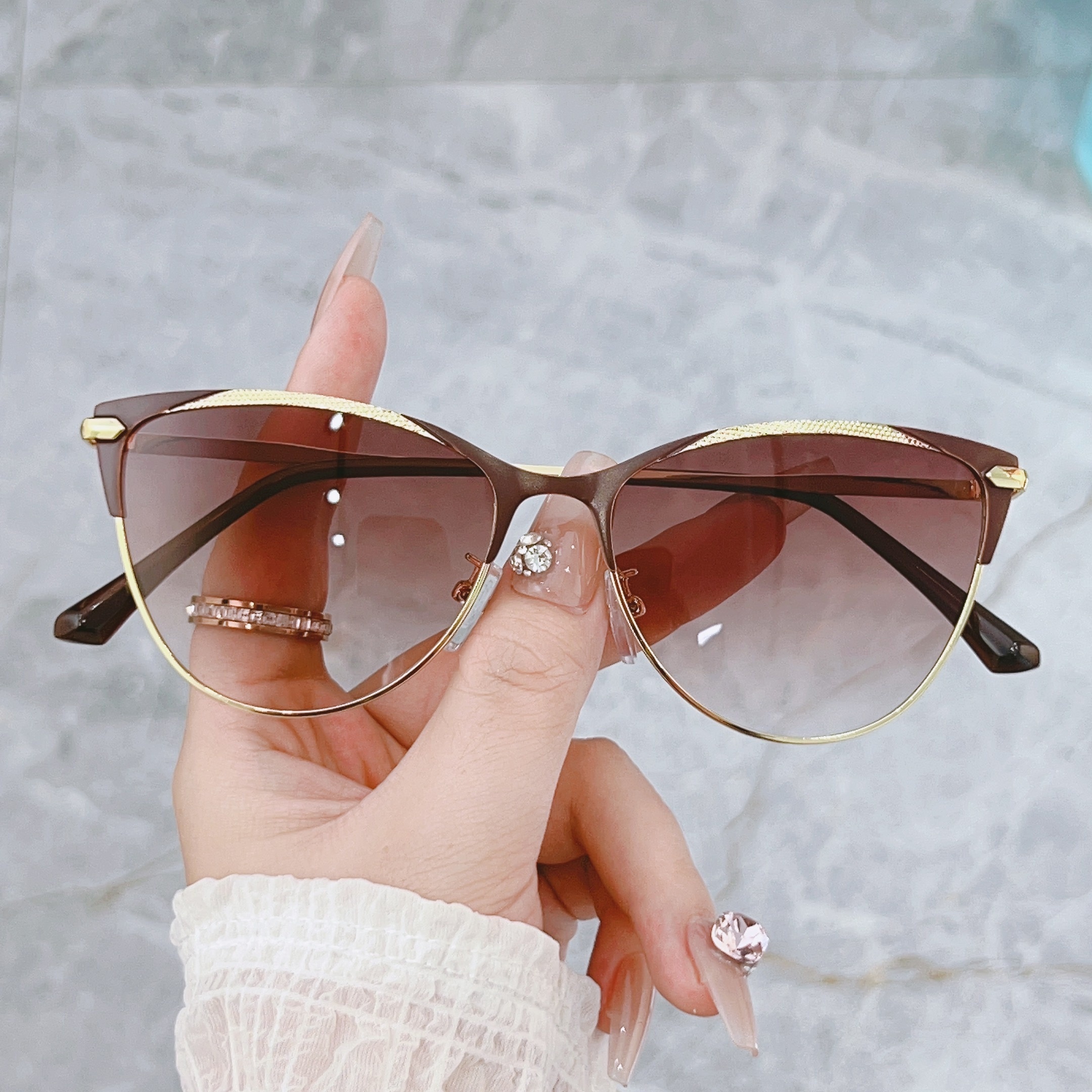 Top Bar Rimless Sunglasses For Women Men Gradient Lens Metal Animal Decor  Glasses Casual Outdoor Eyewear For Beach Party - Temu