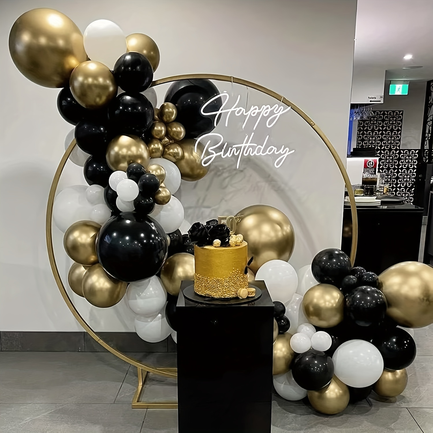 Happy New Years Eve Party Decorations 2023, 122PCS Black and Gold Balloon  Garland Arch Kit New Years Balloon Latex Party Balloons Set for Graduation