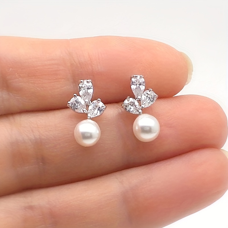 

Faux Pearl Pendant Shiny Zircon Decor Stud Earrings Retro Elegant Style Silver Plated Jewelry Wedding Accessories