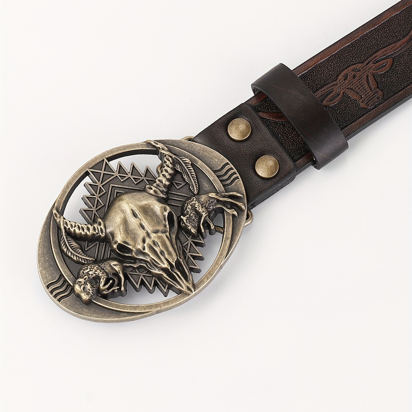 Retro Western Cowboy Belt for Men with Bull Pattern Buckle