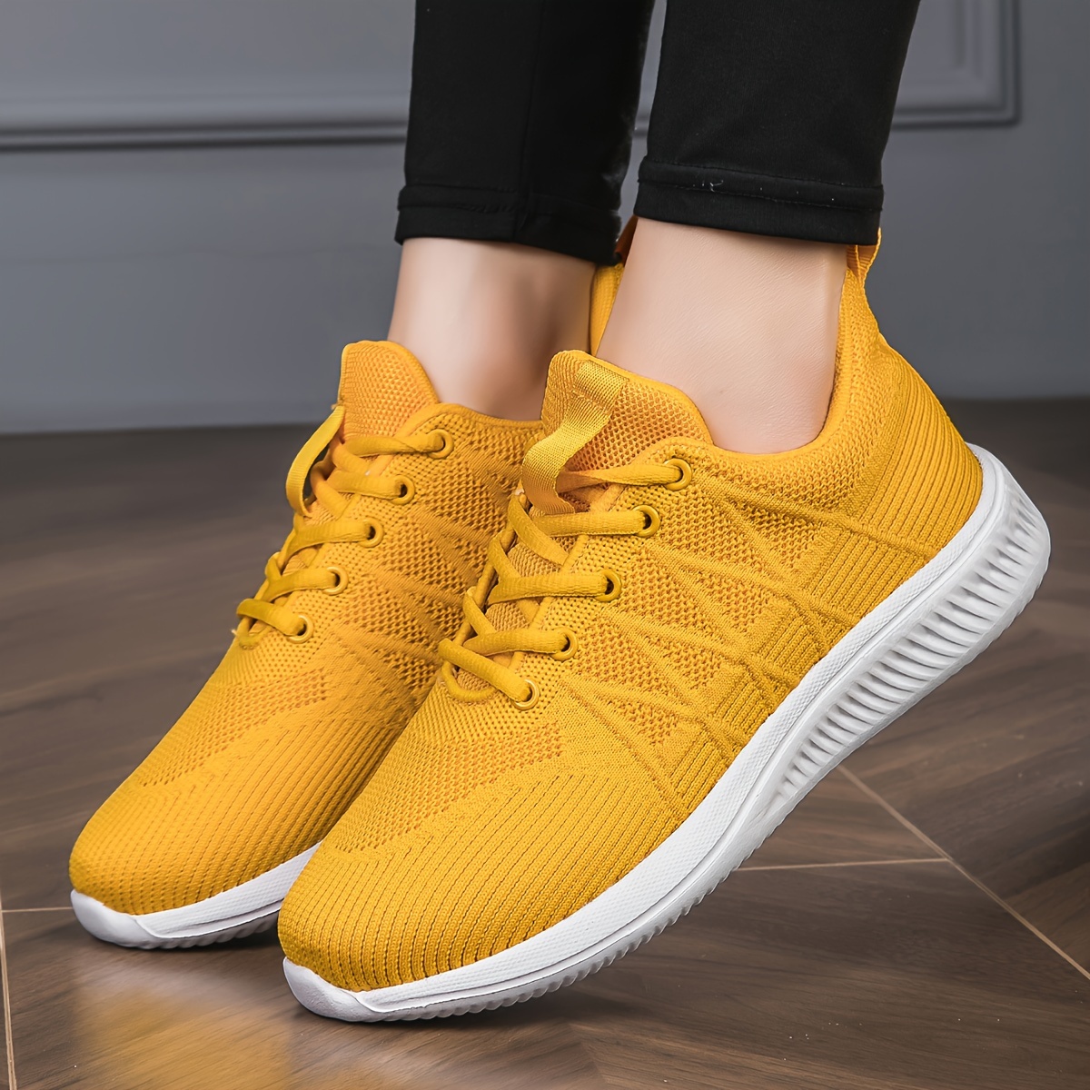 Women's 220 casual on sale sneakers