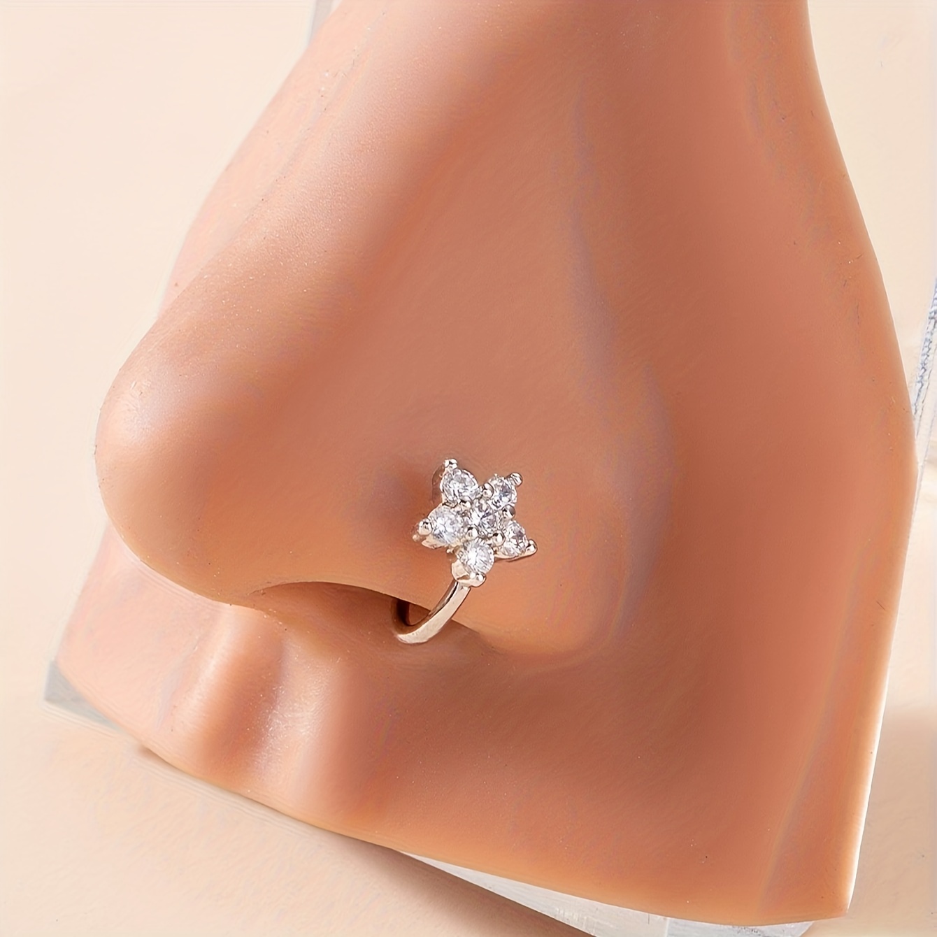 Easy And Personalized Light Luxury Classic U-shaped Zirconia Nose Clip Human Piercing Accessory