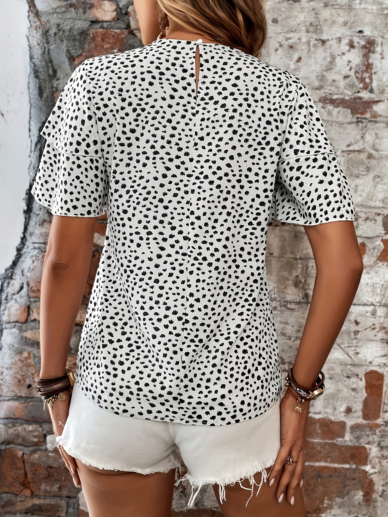 Leopard Print Shirt, Casual Short Layered Sleeve Crew Neck Shirt