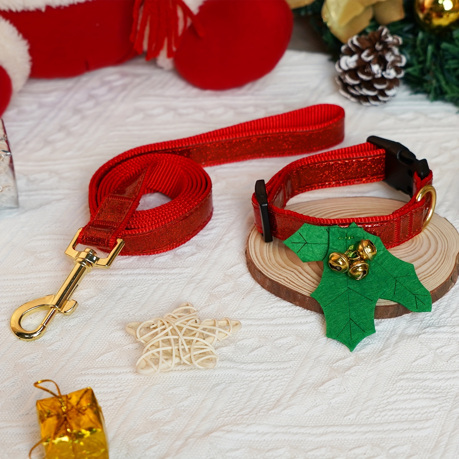 Christmas dog outlet leash