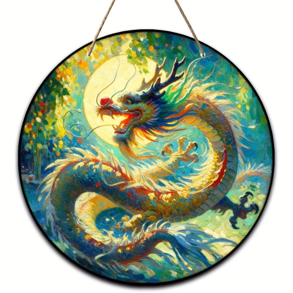 Dragon with pearl decorations