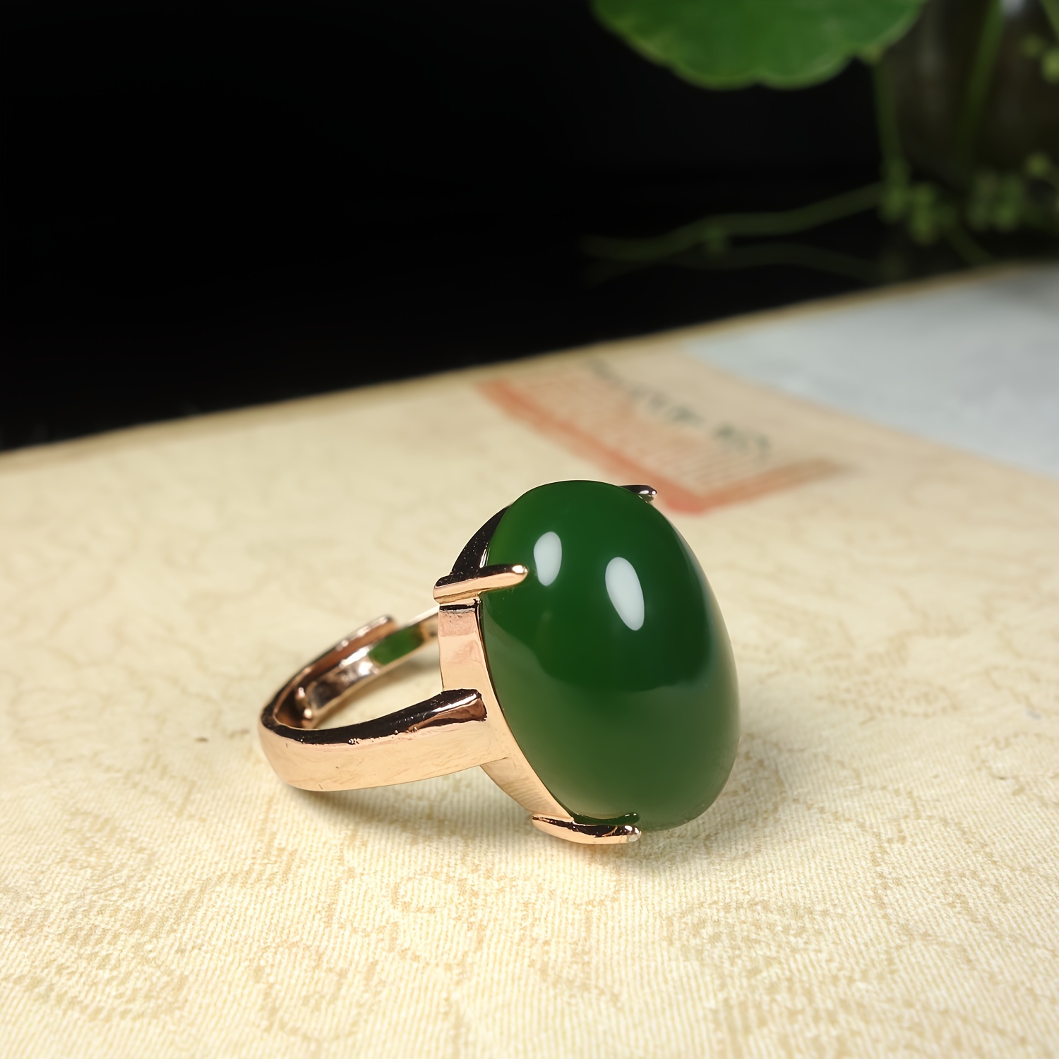 

1pc Inlaid Imitation Jade Rose Golden Ring Open Adjustable Ring