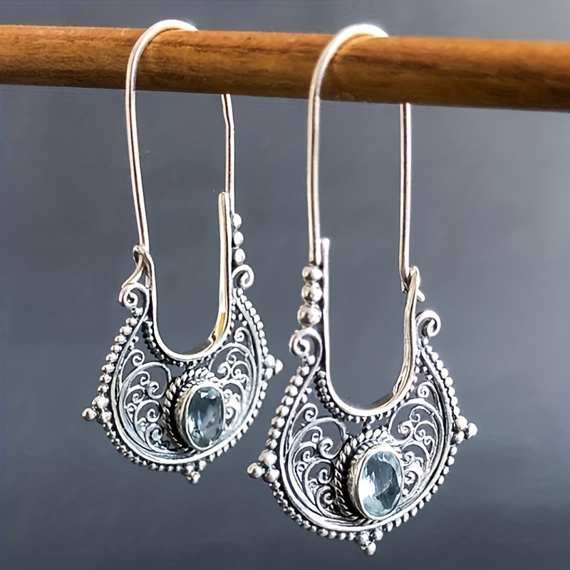 

Caved Pattern With Zircon Decor Dangle Earrings Bohemian Ethnic Style Zinc Alloy Silver Plated Jewelry Tourism Souvenir