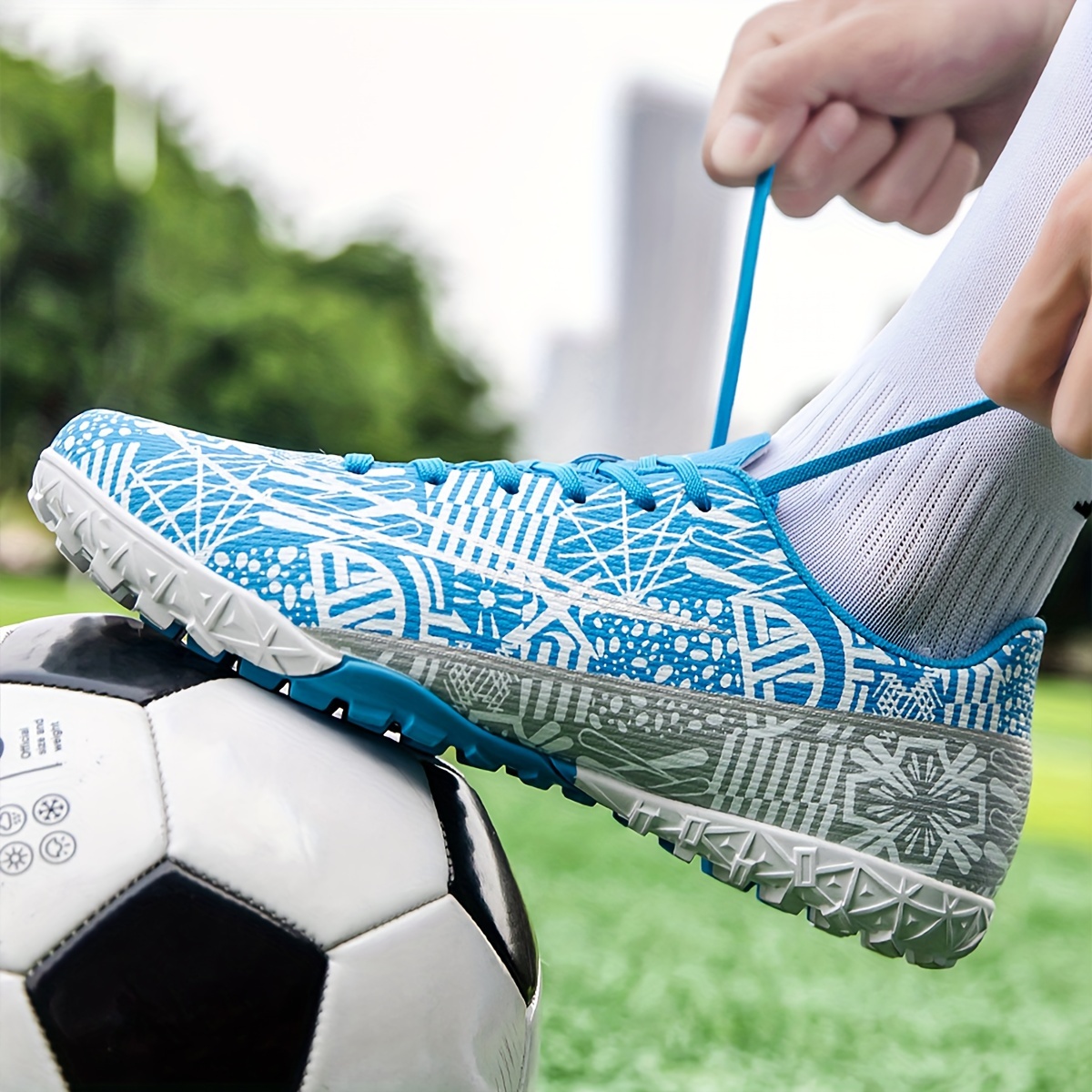 womens football shoes