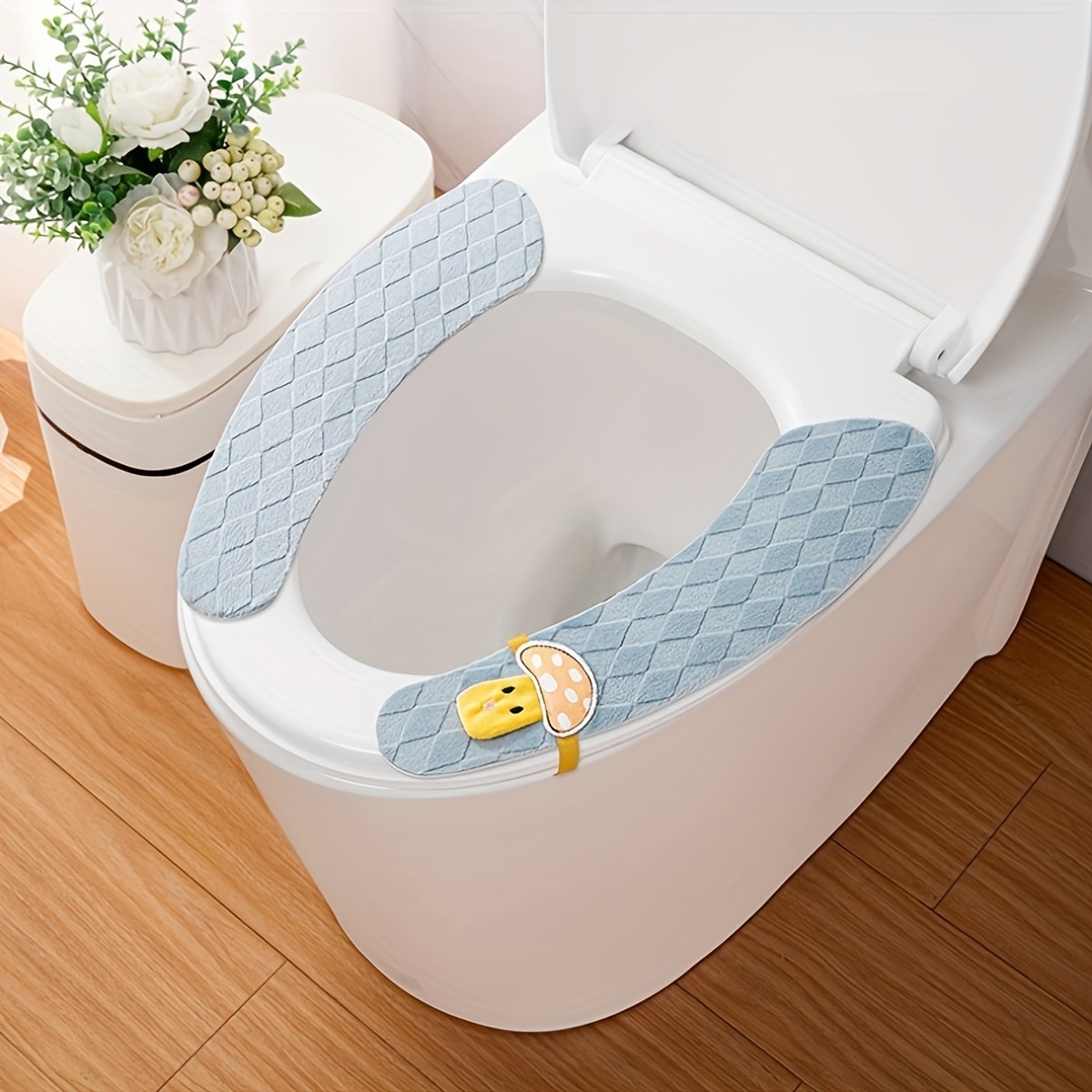 Toilet Seat Cover Set of 2 Flannel Sticky Warm Toilet Seat Pads for Toilet  Rings of Different Shapes Portable Washable and Reusable Toilet Seat Cushion  Pad 