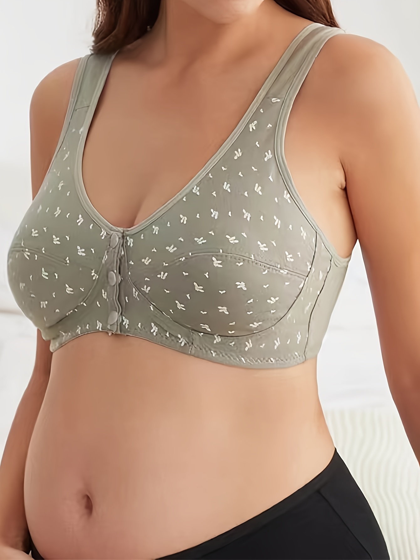 Women's Nursing Bras with Front Open Buckle Closure and Wireless Design