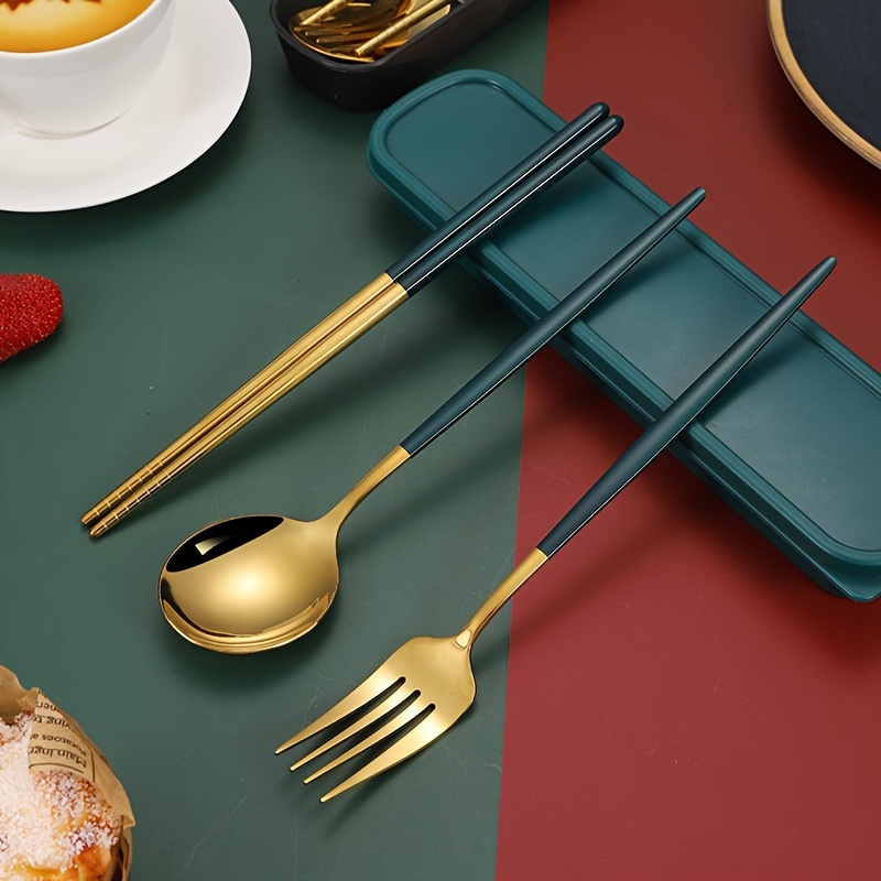 Baguettes en Acier Inoxydable Baguettes en métal plaqué Titane  réutilisables Ensemble-Cadeau Japonais de qualité supérieure allant au  Lave-Vaisselle (3 Paires - Noir) : : Cuisine et Maison