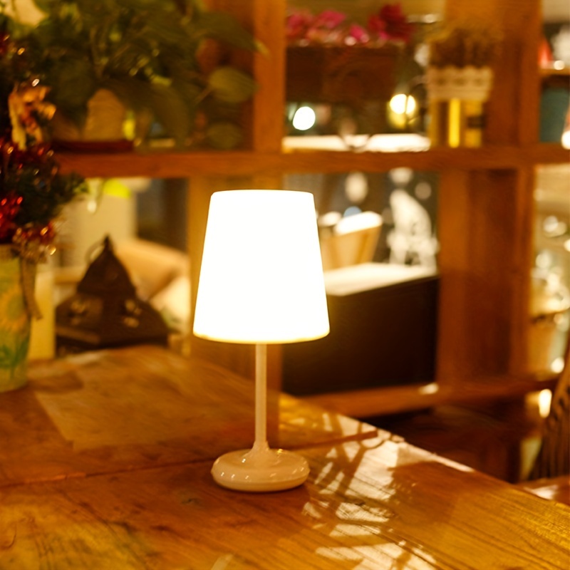 Acquista Lampada da scrivania decorativa in legno originale, lampada da  comodino creativa per camera da letto, telecomando attenuatore, luce  notturna a LED a risparmio energetico