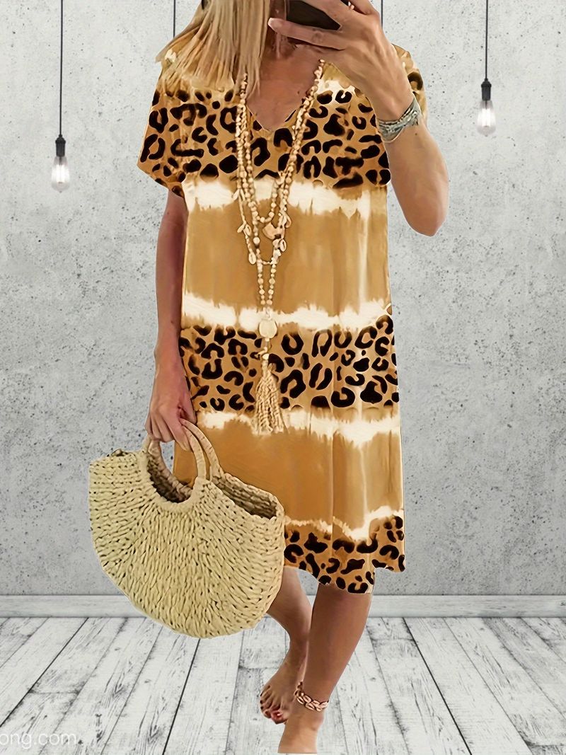 Plus Size Casual Dress, Women's Plus Tie Dye Leopard Short Sleeve V Neck Slight Stretch Dress details 1
