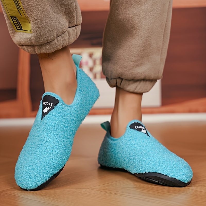 Breathable store slippers mens