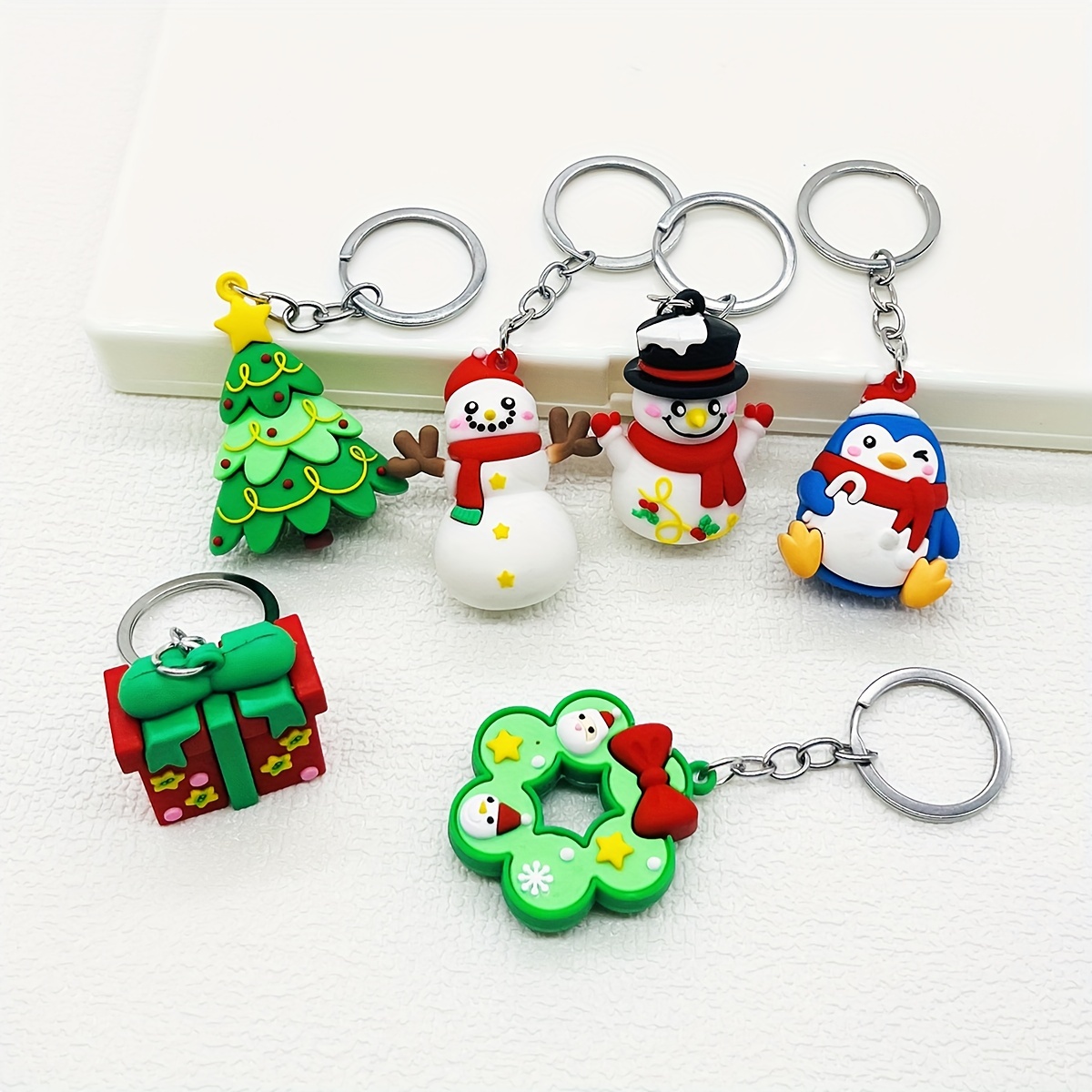 Funny Key Chain Creative Christmas Santa Claus Christmas Key Chains Key  Ring Car Key Accessories Bag Pendant Decoration B 