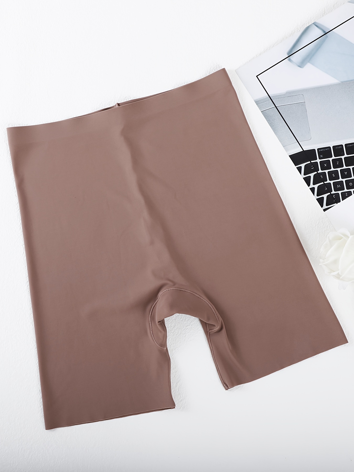 2-pack light shaping shorts