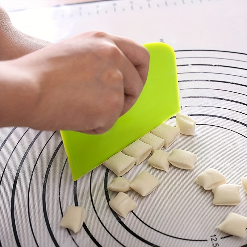 Plastic Pizza Dough Scraper Multifunction Tool for Cooking Baking