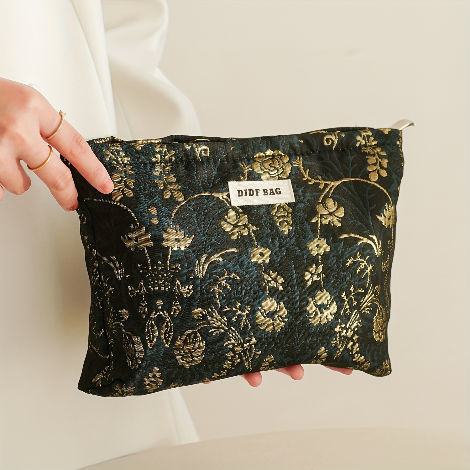 

Toiletry Bag, Women's Retro Portable Ink Green Golden Flower Noble Cosmetic Bag, Large Capacity Business Trip Travel Storage Bag, Cosmetic Toiletries Storage Bag With Zipper