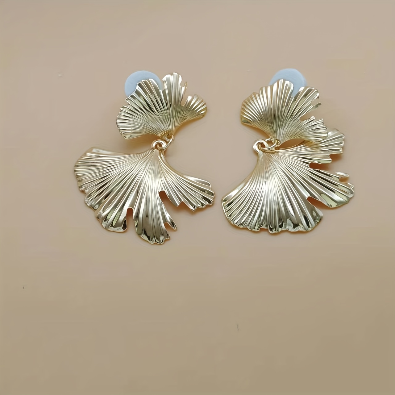 Boho Metal Ginkgo Leaf Earrings Unisex Exaggerated