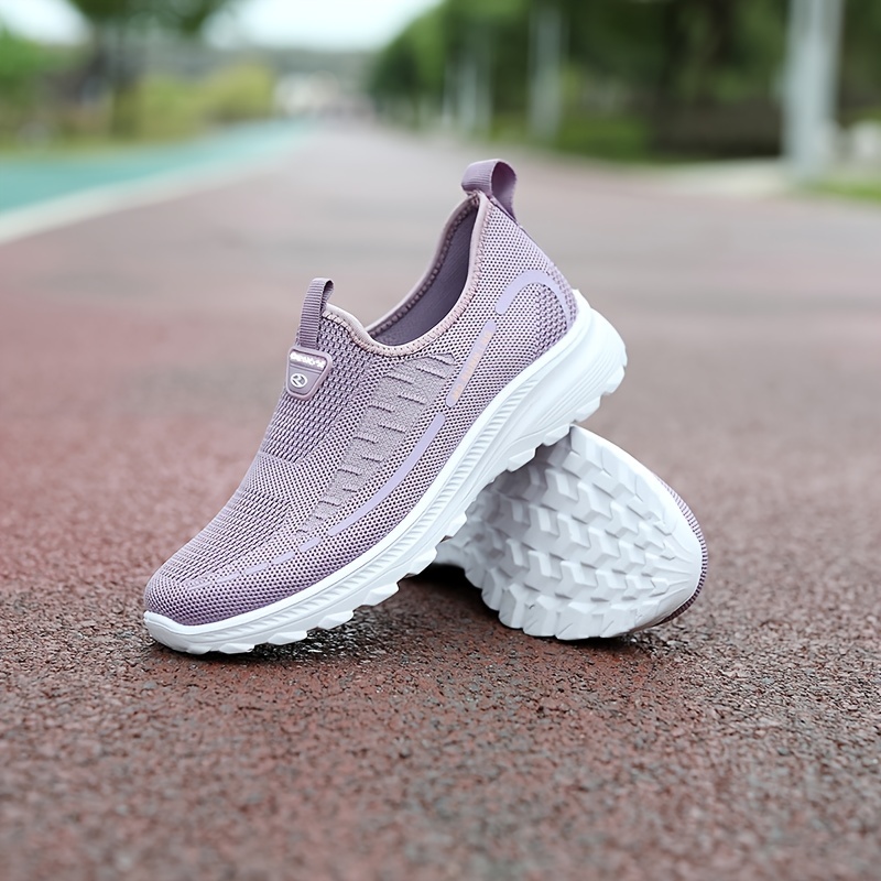 Tenis macio para caminhada sales feminino