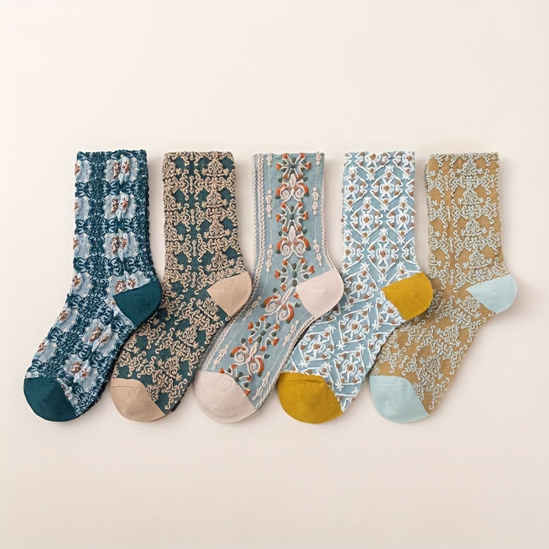 TEMU 5 Pairs Of Girl's Trendy Embroidered Crew Socks, Comfy Non Slip Thermal Casual Socks, Winter & Autumn