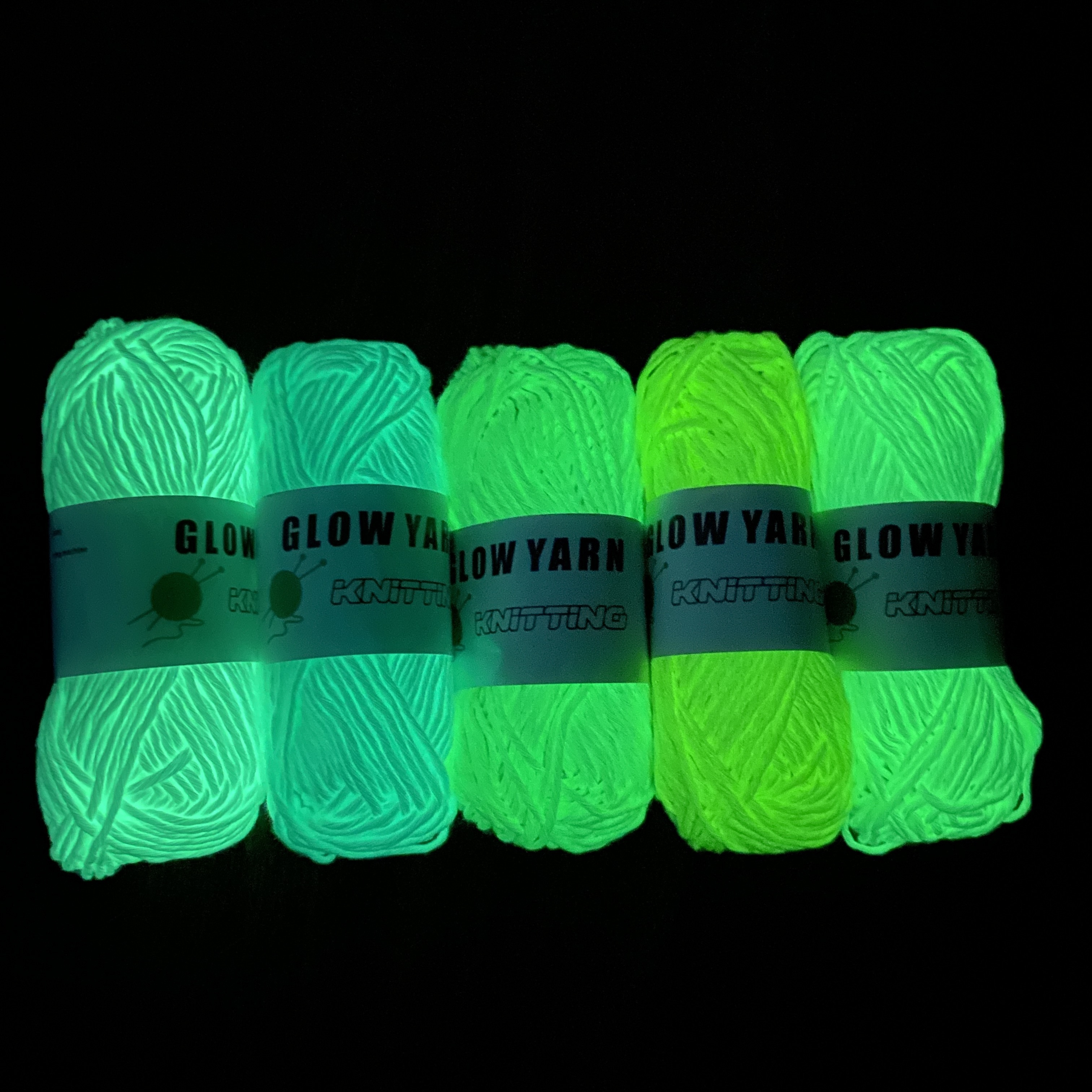 This Glow In The Dark Yarn Lets You Knit Incredible Glowing Aliens