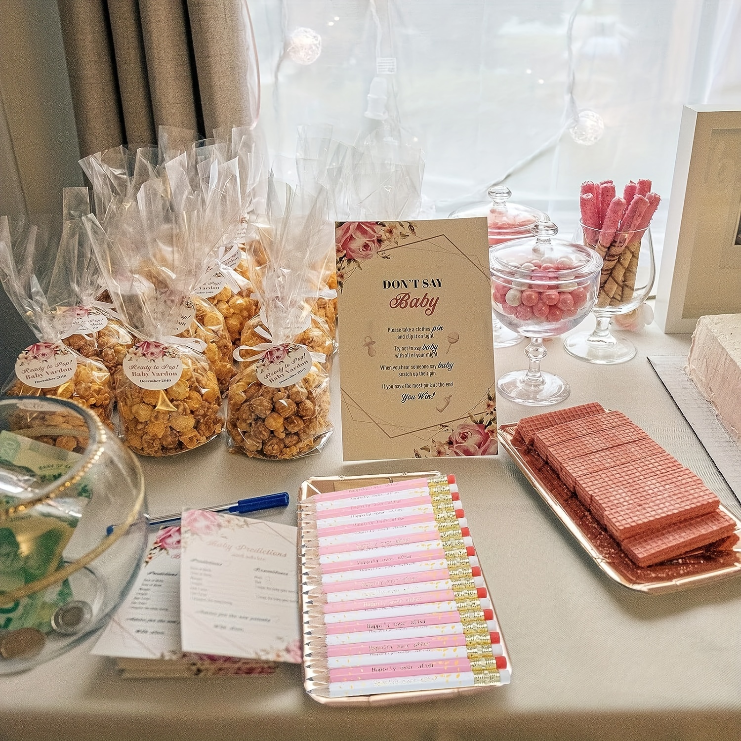 Mini Heart Pencils for Bridal Shower Games & Wedding Favors, Small White  Pencils With Rose Gold Foil for Party Prizes or Gifts for Guests, Pre